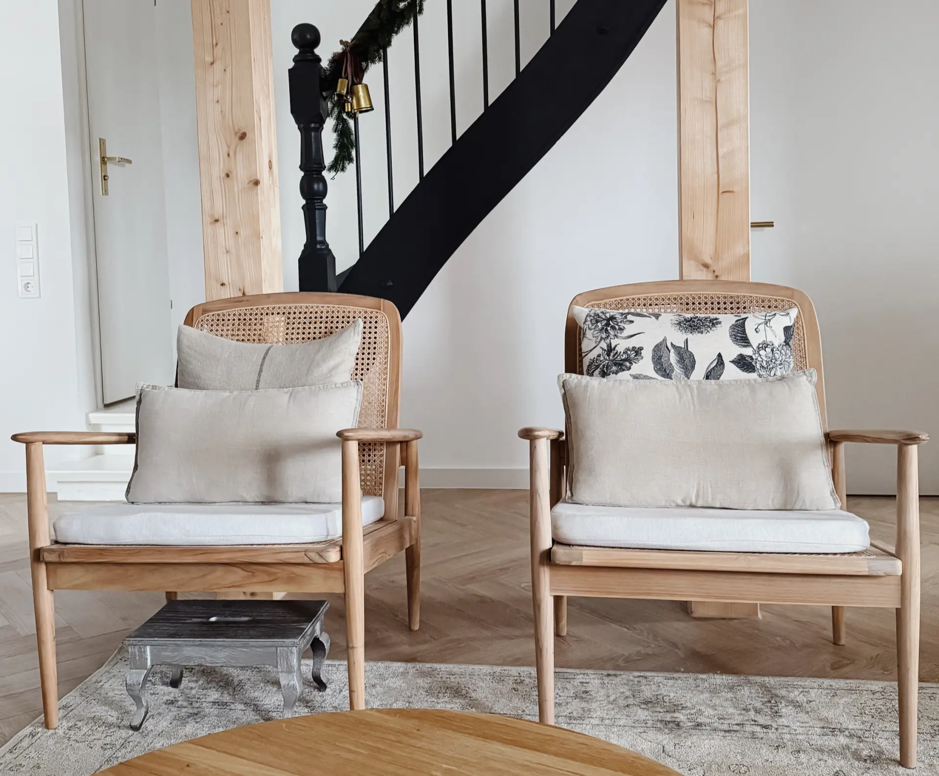 Wohnzimmer Sicht auf Sessel